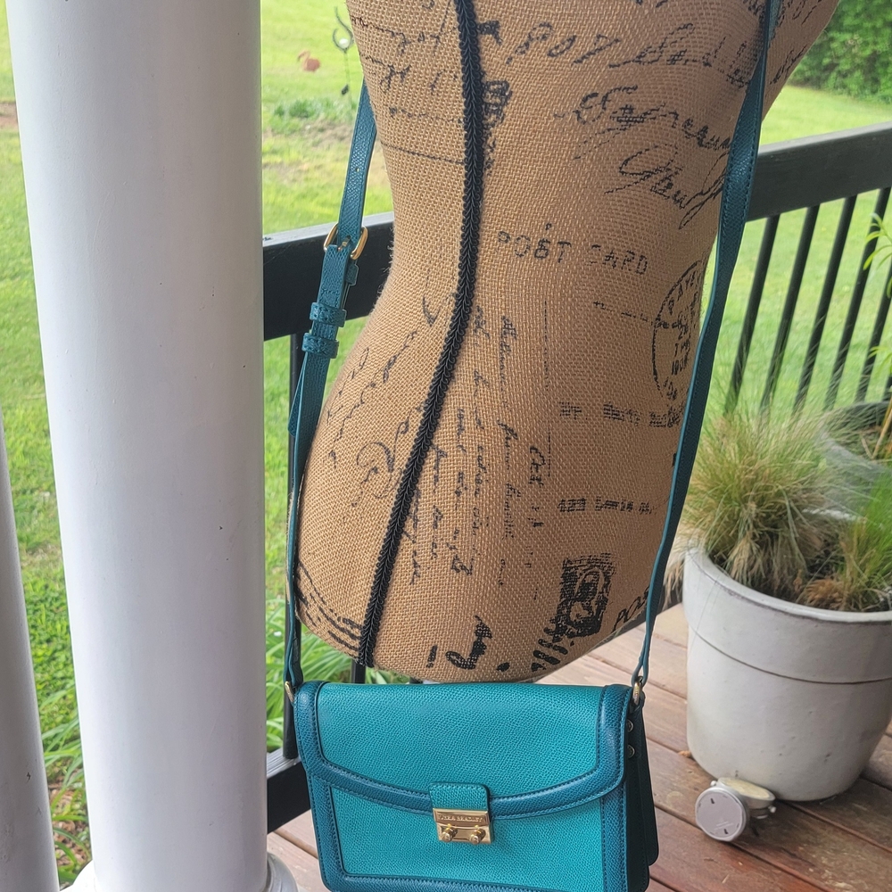 Vera Bradley Tess Crossbody - Picture 8 of 16